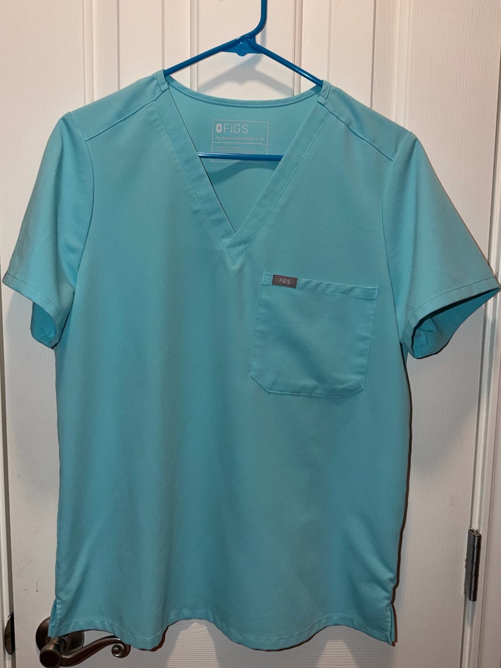Figs Women's V-Neck Scrub Top in Aqua Blue